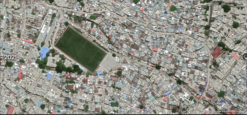 Gif comparing satellite imagery of the neighborhood of Solino in Port-au-Prince in 2021 and 2025, with buildings collapsed or missing their roofs as a result of gang violence.